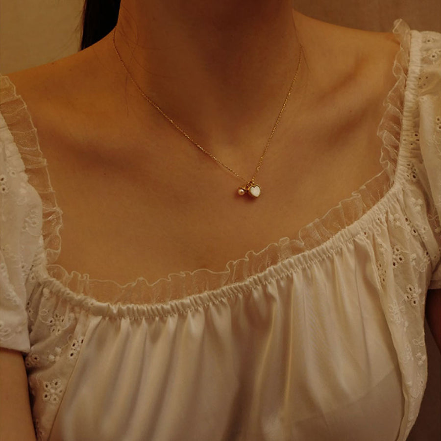 Alice Heart Pearl Necklace: Gold