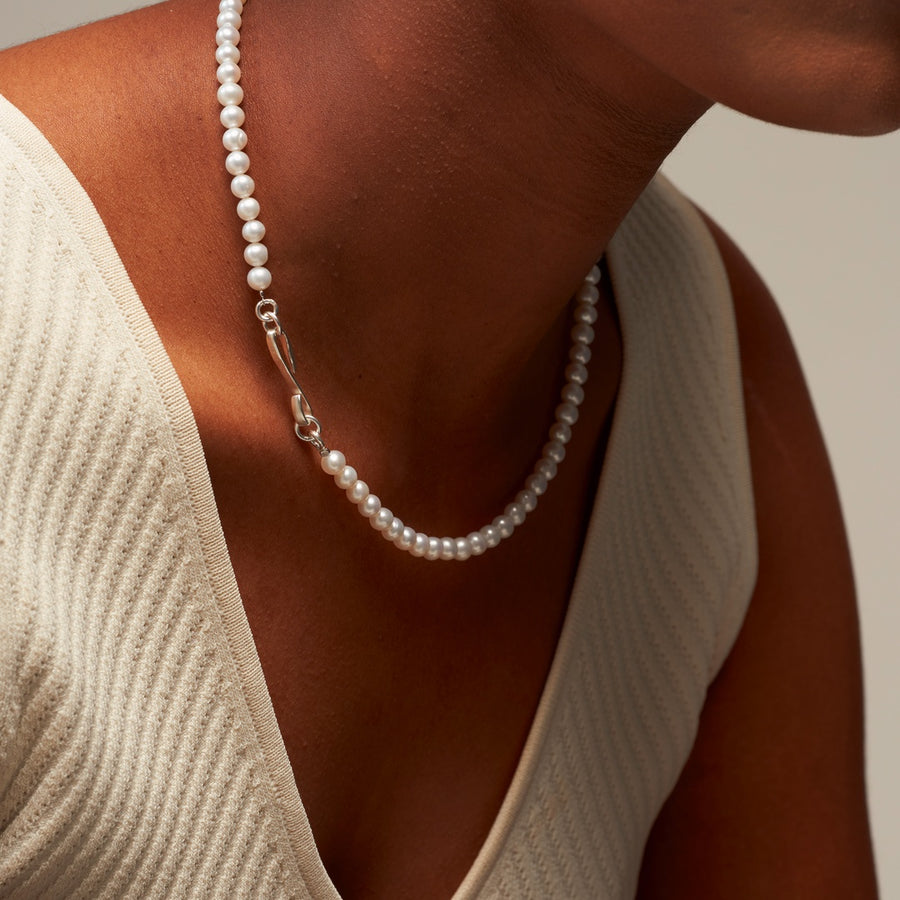 Classic Pearl Necklace