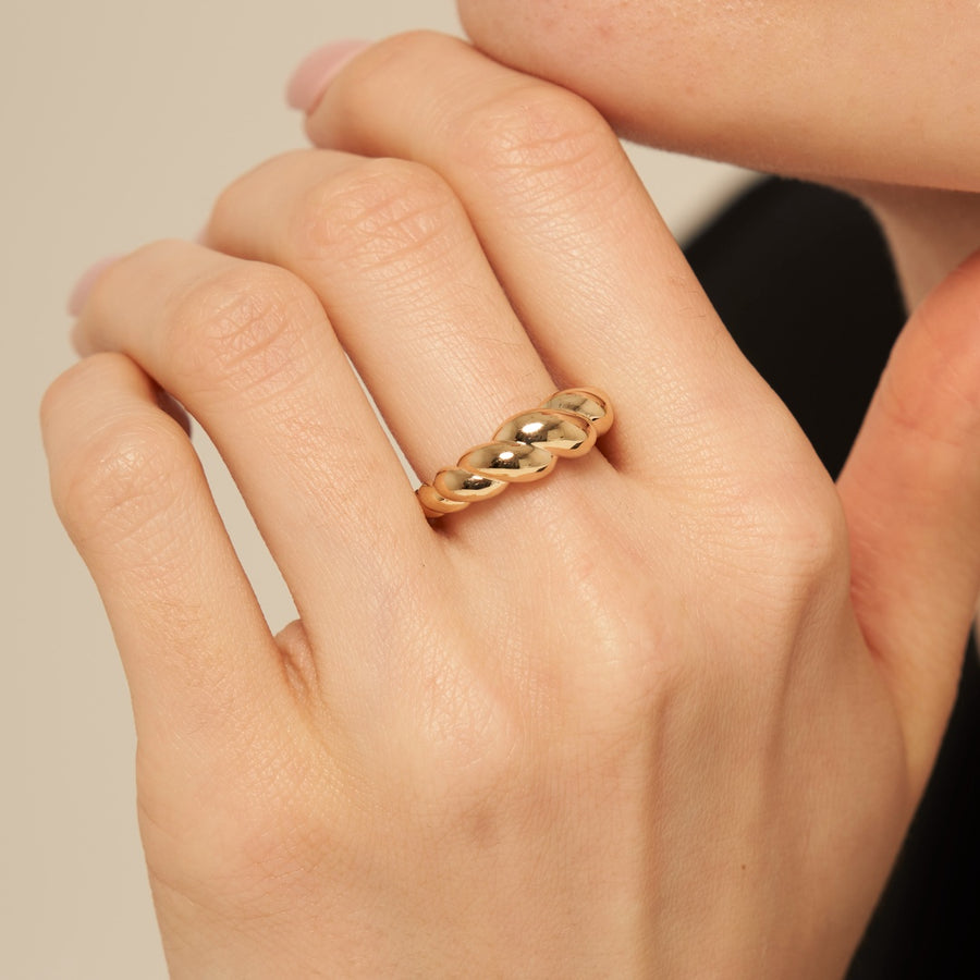 14K Croissant Volume Ring