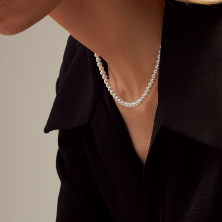 Classic Pearl Necklace